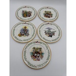 Lenox Disney Mickey's Holiday 5 Plate Lot Carolin, Snow, Mistletoe, Tree 8"